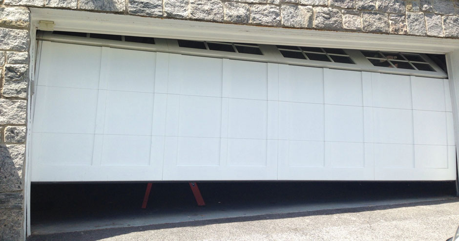 Broken garage door repairs San Fernando Valley